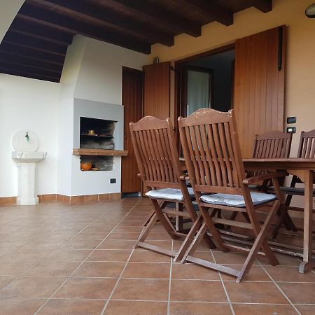מנרבה דל גארדה Casa Paradiso Del Garda מראה חיצוני תמונה