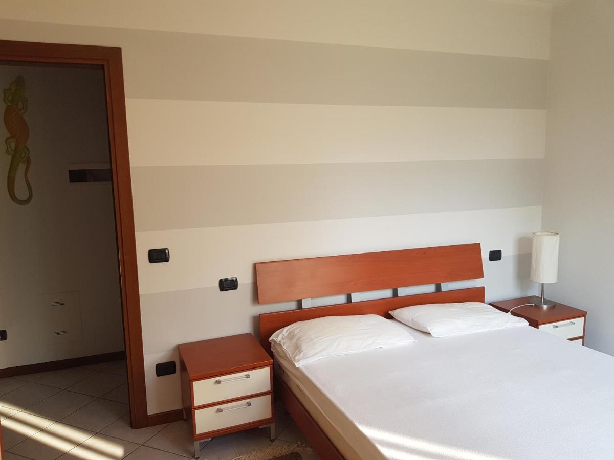מנרבה דל גארדה Casa Paradiso Del Garda מראה חיצוני תמונה