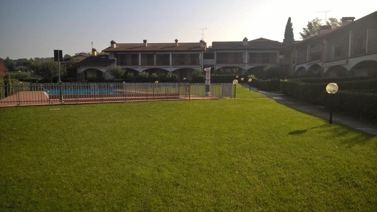 מנרבה דל גארדה Casa Paradiso Del Garda מראה חיצוני תמונה